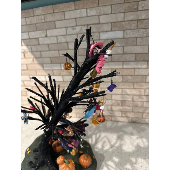 the bradford exchange Disney "Trick Or Treat" Illuminated Halloween Tree - Picture 5 of 8